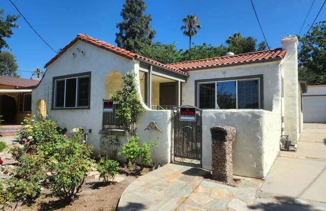 Charming 3-Bedroom Home in Altadena with Lush Garden Oasis photos photos