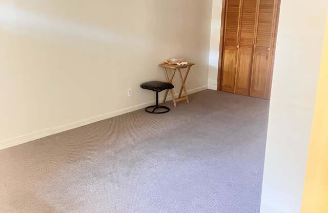 1349 East 84th Street Unit 1 photos photos