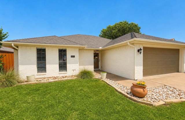 4409 Augusta Circle Gallery 2