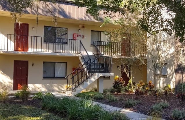 11702-D Raintree Village Blvd. - 11702 Raintree Village Blvd, Temple Terrace, FL 33617