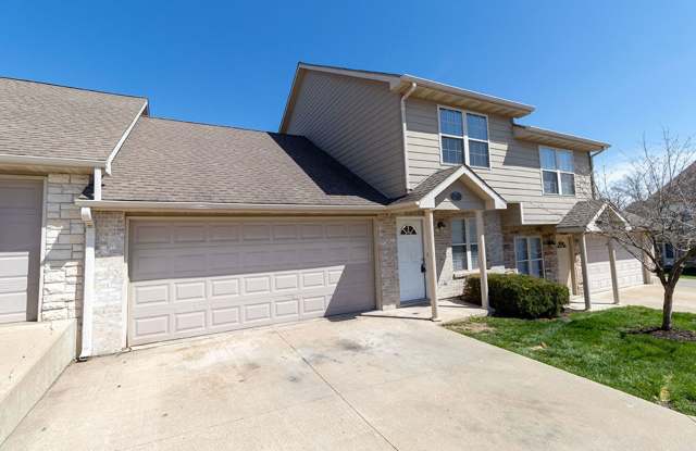 Spacious 4 Bedroom Townhouse photos photos