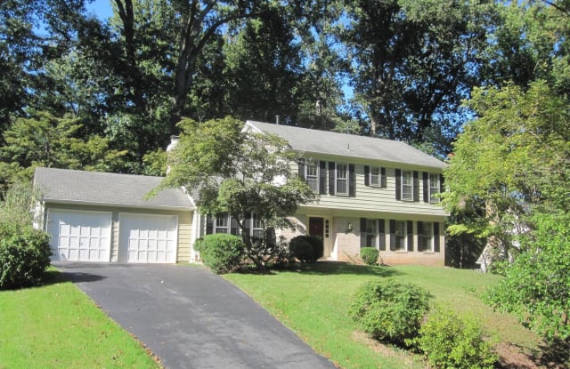 7805 IVYMOUNT TER - 7805 Ivymount Terrace, Potomac, MD 20854