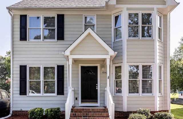 4940 Harbour Towne photos photos