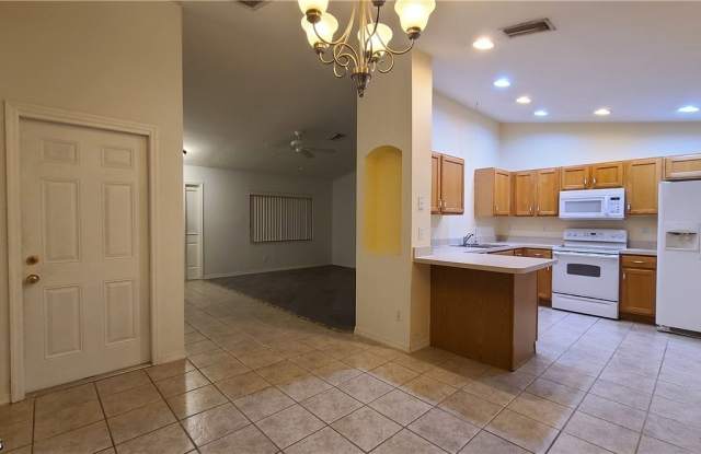 3106 10th Street W Gallery 3