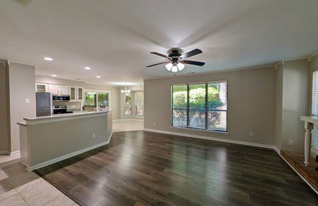 Updated 2-Bedroom Condo in a Prime Cary Location Gallery 4