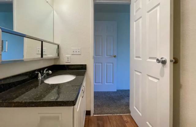 Sandpiper Apartments Gallery 3