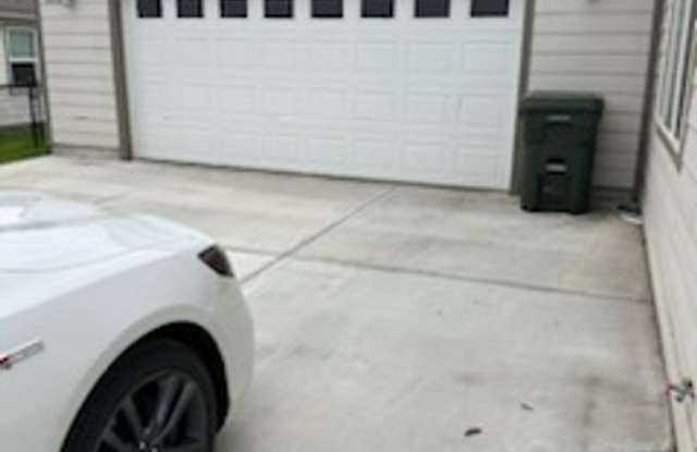 Boardman Home waiting for you!! Gallery 4