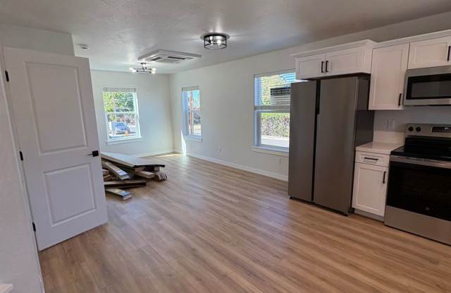 3-bedroom, 2-bathroom Townhouse Gallery 3