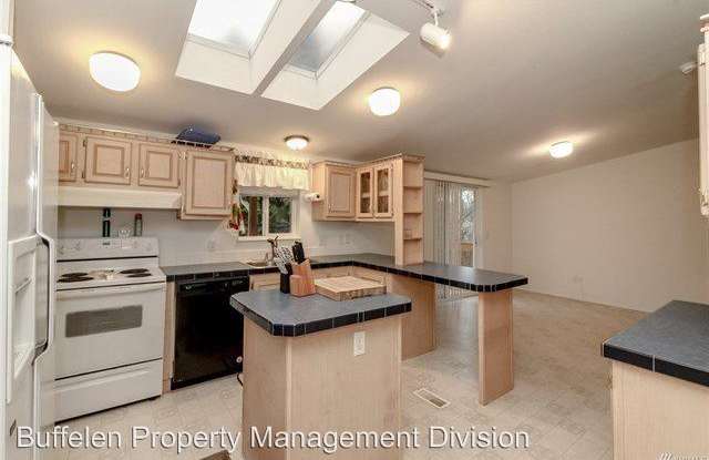 27318 135th Ave SE - 27318 135th Avenue Southeast, Kent, WA 98042