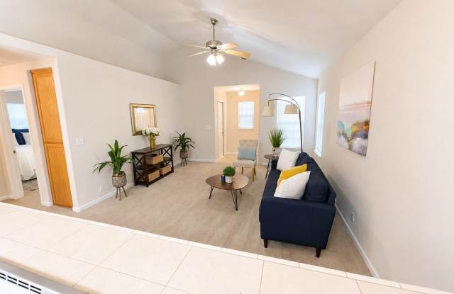 Pet-Friendly 3 Bedroom Home with Garage & Washer/Dryer - $2,095 photos photos