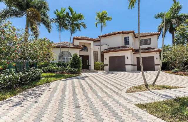 4830 NE 28th Avenue - 4830 Northeast 28th Avenue, Lighthouse Point, FL 33064