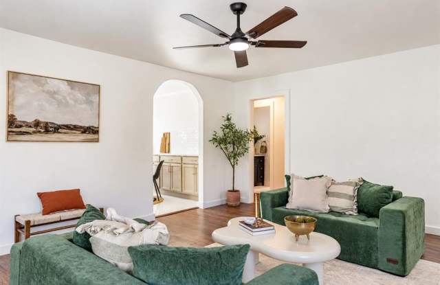 Charming 2 Bedroom Home with Modern Updates and Beautiful Park Views Gallery 3