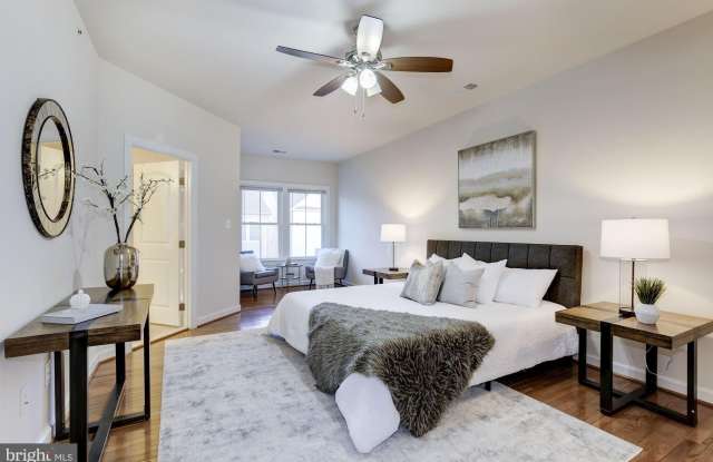 122 PARKVIEW Avenue Gallery 4