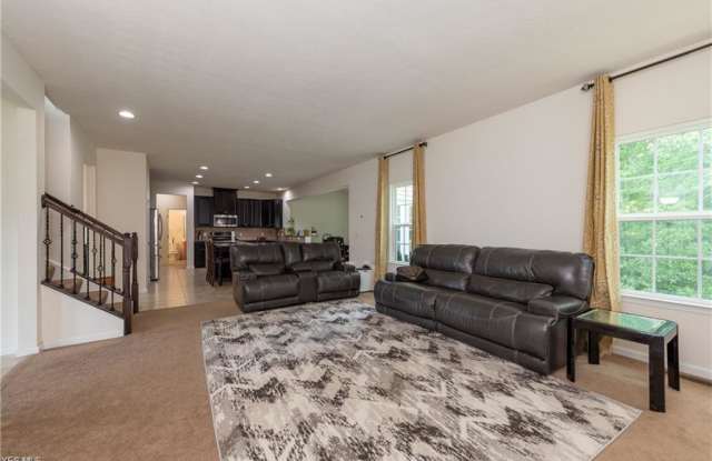 7921 Megan Meadow Dr Gallery 3