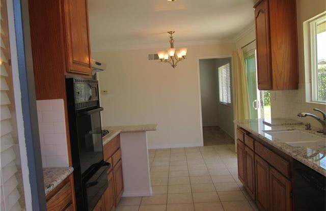 5922 San Souci Circle Gallery 3
