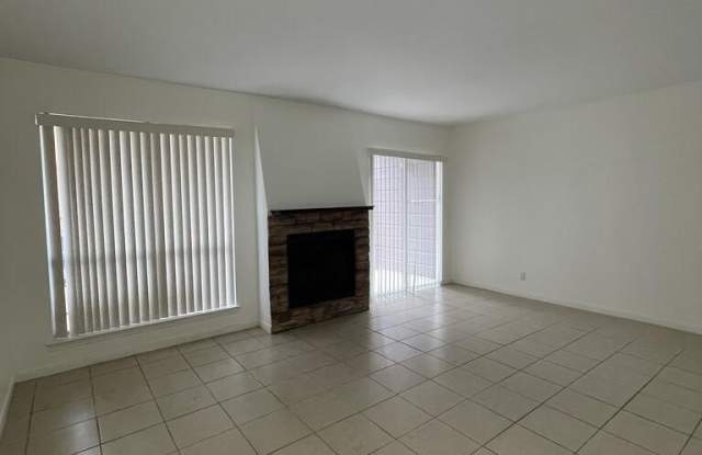 4601 CARMEN AVE. Gallery 3