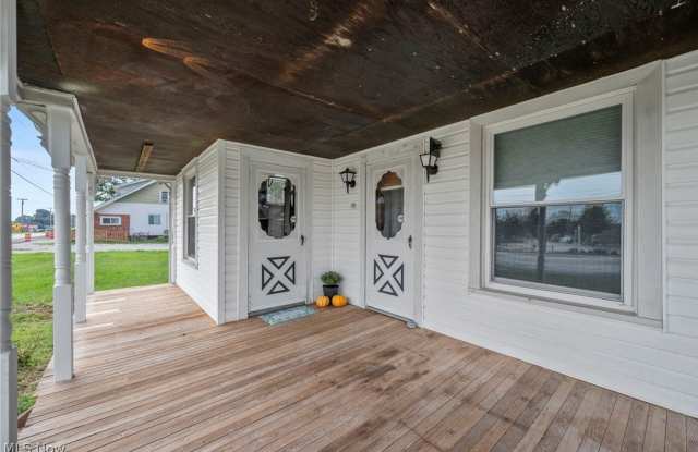 3487 N Ridge Road Gallery 3