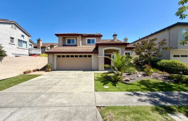 Coveted Napa Yacht Club 3 Bedrooms, 2 1/2 Bathrooms, w/ 1st Level Primary Bedroom/Bath photos photos