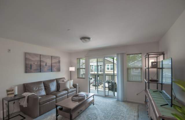 Spacious 2BR Condo with Attached Garage Gallery 4