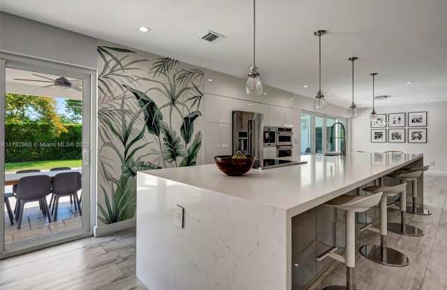 12895 SW 75th Ave photos photos