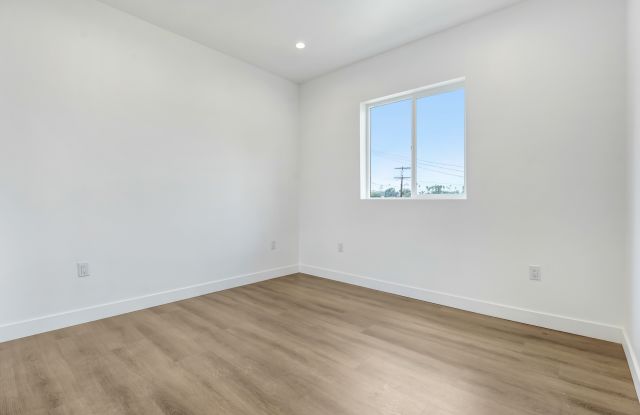 5350 1/2 Oakland Street photos photos 5350 1/2 Oakland Street photos photos