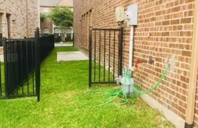 4169 Comanche Drive Gallery 3
