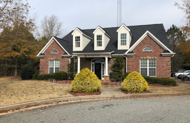 120 Village Cir Ste 102 - 120 Village Circle, Senoia, GA 30276
