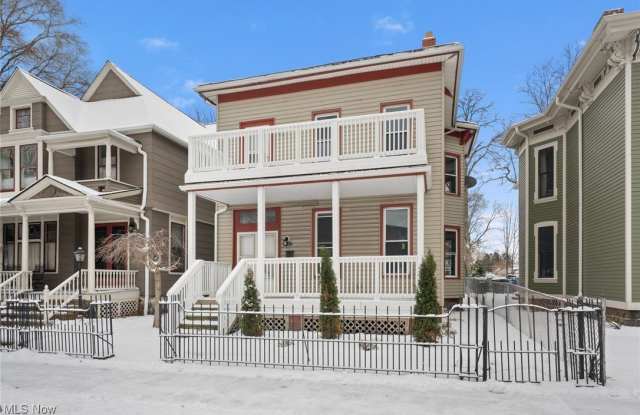 3307 Clinton Avenue photos photos