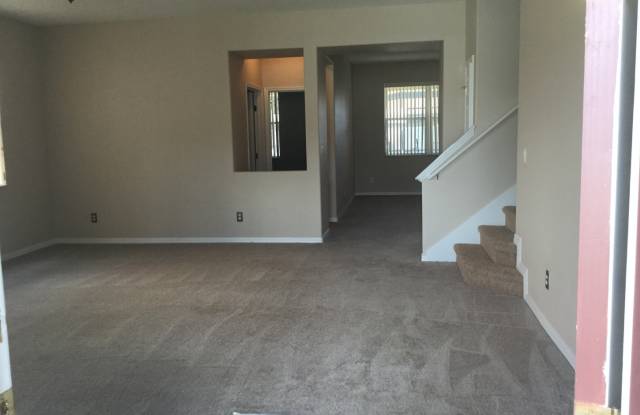 Sunrise Lakes 6Bdrm Pool Home -- South Clermont / Four Corners Area Gallery 4