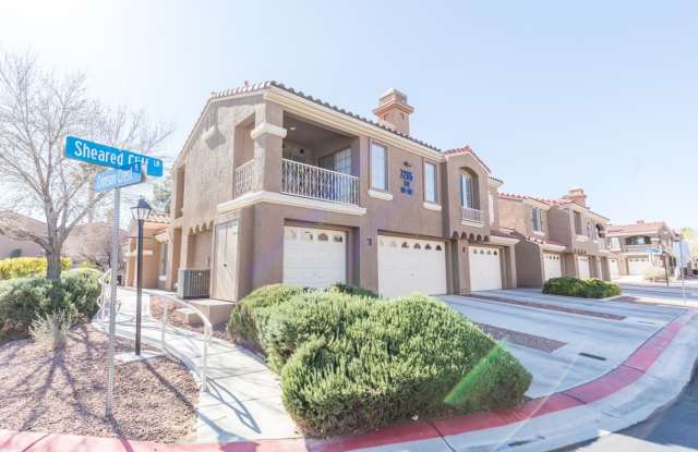 Available! 2 Bedroom Townhome inside Pacific Legends photos photos