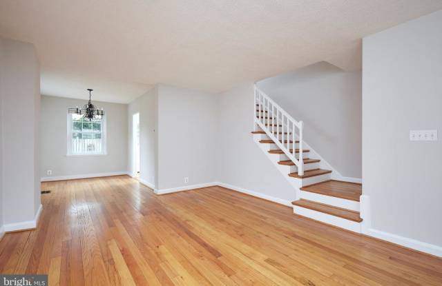 3543 S STAFFORD ST #A Gallery 3