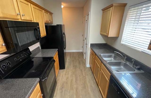 BRIDGEWATER HOME! PRE-LEASING FOR AUGUST 1 2027! 1/2 OFF DEPOSIT SPECIAL! Gallery 4