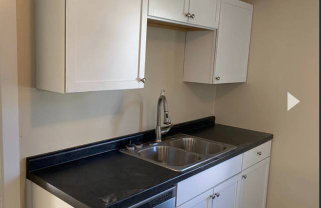 Beautiful 2 Bedroom 1 Bathroom Carriage House in St.Paul photos photos