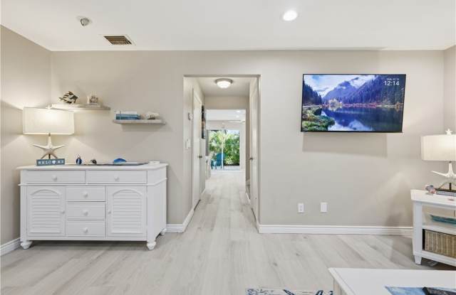 4019 Silver Palm Drive Gallery 4