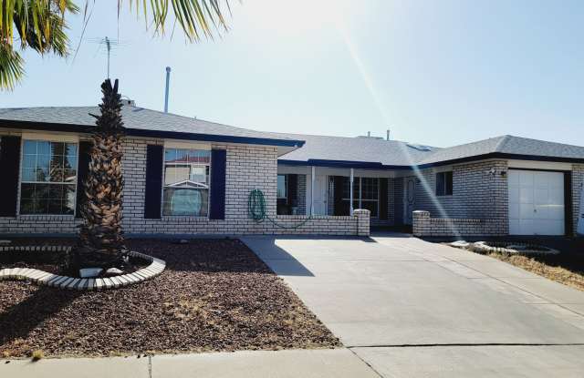 Adorable 2 bdrm, 2 bath apartment in West El Paso! - 7138 Portugal Drive, El Paso, TX 79912