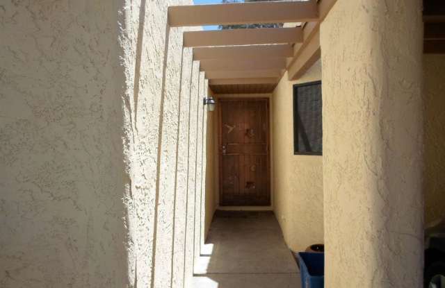 650 East Camino Alteza Gallery 3
