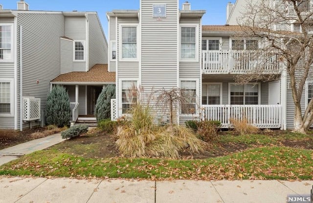18 Gentry Drive - 18 Gentry Drive, Englewood, NJ 07631