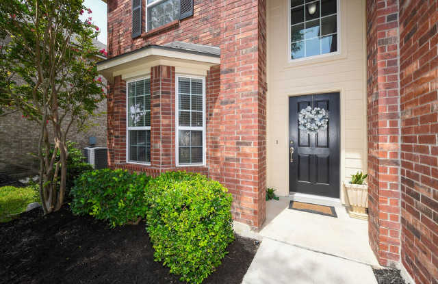 Mountain Lodge Gated Community-5-Bedroom, 3.5-Bathroom Home Gallery 4