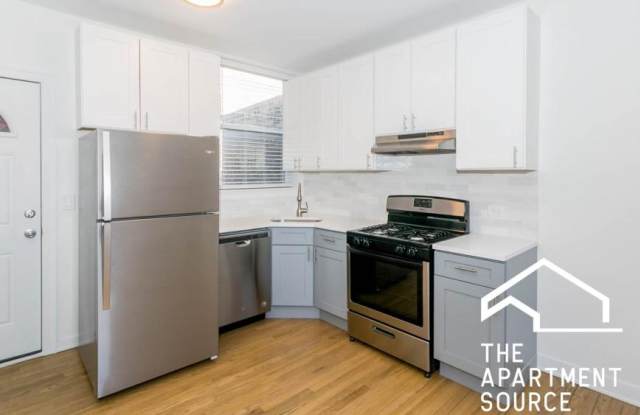 5214 North Damen Ave. photos photos