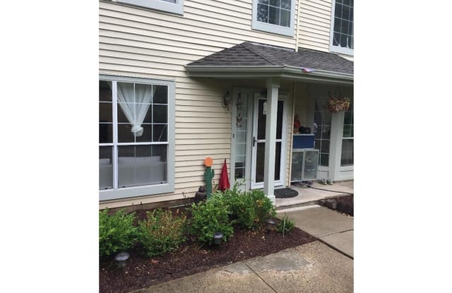 7 HEATH COURT - 7 Heath Court, Mercer County, NJ 08540