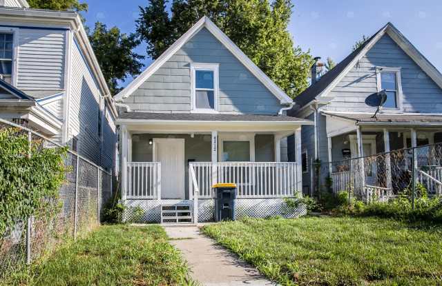 Charming 2 BR 2 BA House in Historic Northeast photos photos
