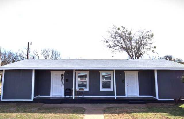 Abilene Duplexes - 3929 Lynwood Lane, Abilene, TX 79605 Abilene Duplexes - 3929 Lynwood Lane, Abilene, TX 79605