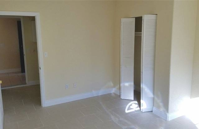 2933 E Levelglen Drive Gallery 4