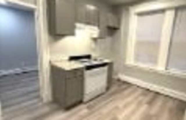 13 4th Street - 13 4th Street, Passaic, NJ 07055