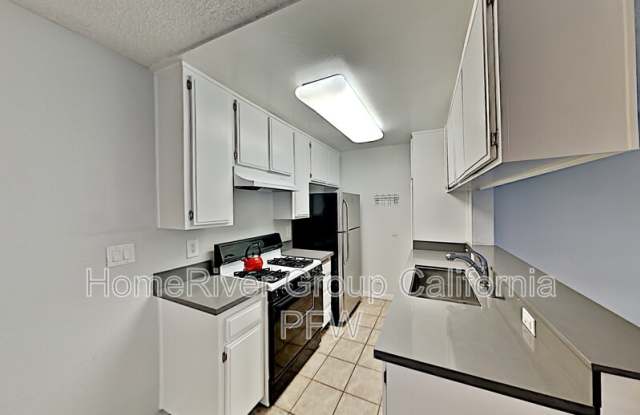 5500 Lindley Ave - 5500 Lindley Avenue, Los Angeles, CA 91316