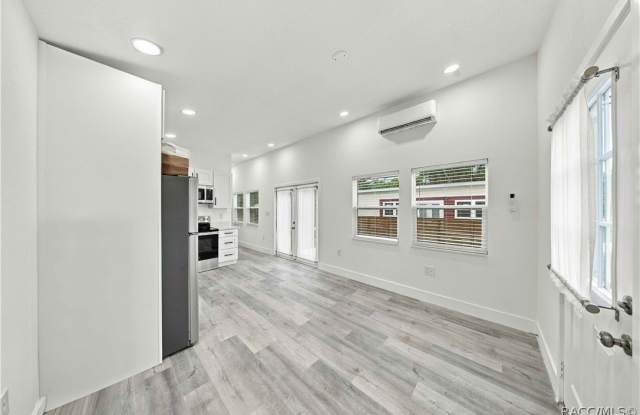 9306 E Sycamore Place Gallery 4