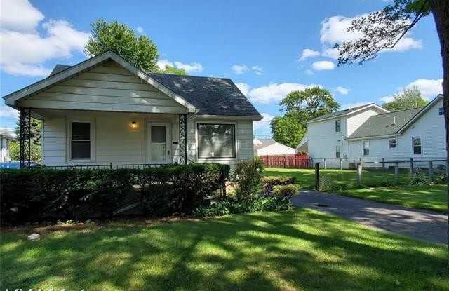 27096 HAMPDEN Street - 27096 Hampden Street, Madison Heights, MI 48071