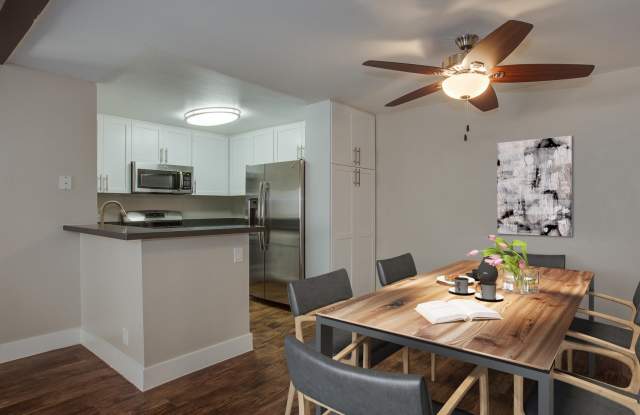 Malibu Canyon Apartments Gallery 3