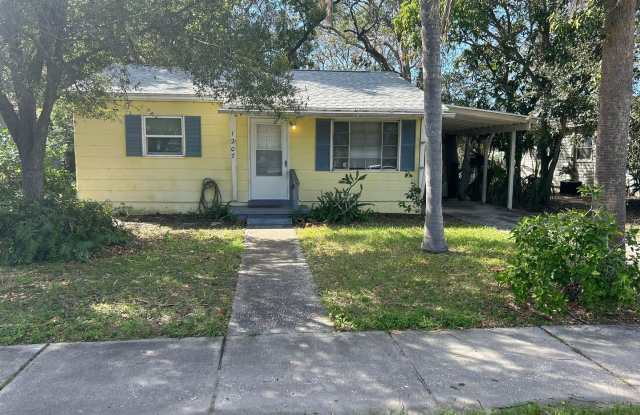 Bungalow in Central Gulfport photos photos