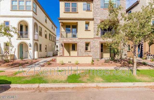 1683 E Dogwood Ln Gallery 2